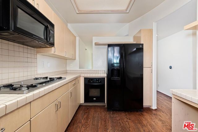 5350 Sepulveda Boulevard, 13 photo 8