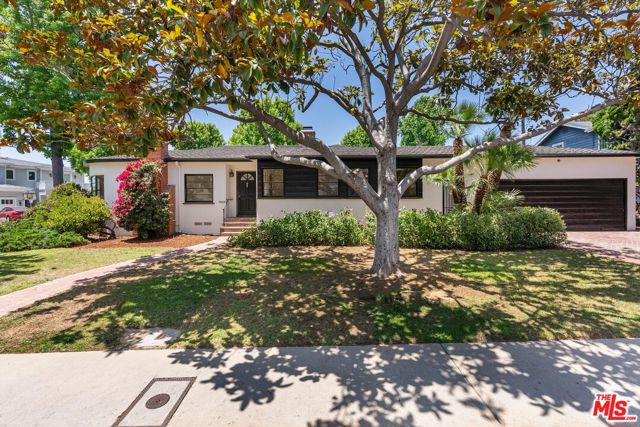 7825 Kentwood Avenue, Los Angeles, California 90045, 3 Bedrooms Bedrooms, ,1 BathroomBathrooms,Single Family Residence,For Sale,Kentwood,24403722