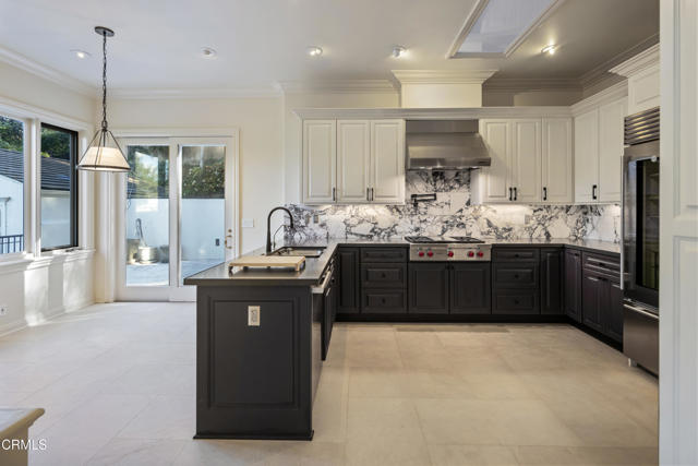 Detail Gallery Image 12 of 44 For 980 Ellington Ln, Pasadena,  CA 91105 - 4 Beds | 4 Baths