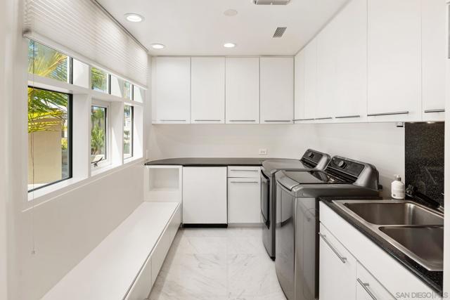 1 The Point, Coronado CA: https://media.crmls.org/mediaz/5dd3376e-12a3-4ca6-b150-5c42eb3bf943.jpg