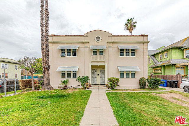 2460 W 18th Street, Los Angeles CA: https://media.crmls.org/mediaz/5dd438dc-c071-43e3-a7cf-ac8efd72d058.jpg