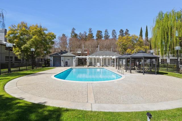 1612 Parkview Green Circle, San Jose CA: https://media.crmls.org/mediaz/5dd4ed11-e119-475e-b131-e40539eb963f.jpg