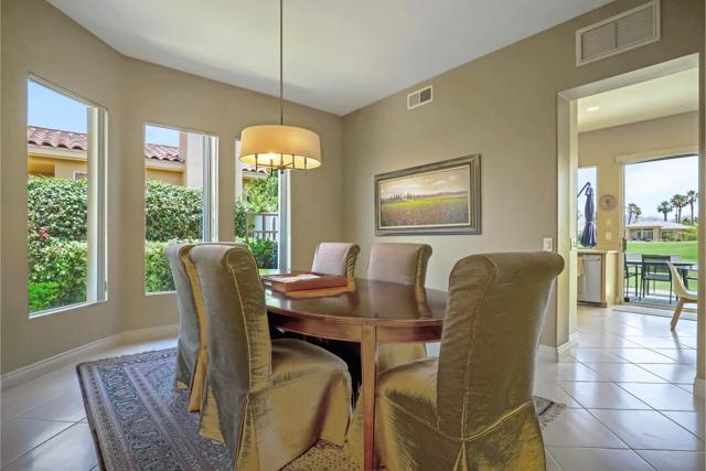 425 Desert Holly Drive, Palm Desert CA: https://media.crmls.org/mediaz/5dd514b9-0418-4edc-93c5-61ce749490b4.jpg