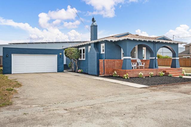 417 Belleville Boulevard, Half Moon Bay CA: https://media.crmls.org/mediaz/5dd5b67e-dac7-4c9e-97e4-98f0f438ac91.jpg