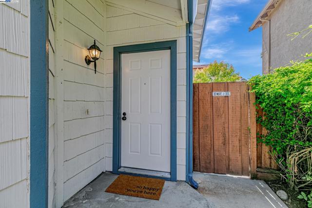 4772 Mendocino Ter, Fremont CA: https://media.crmls.org/mediaz/5dd6208e-83e0-466a-bd33-c6fc2b5c04a1.jpg
