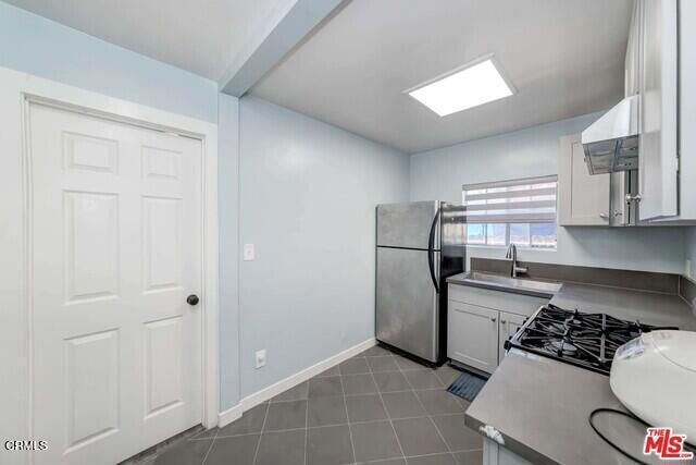 Detail Gallery Image 3 of 6 For 1726 W 37 Th Pl #2,  Los Angeles,  CA 90018 - 0 Beds | 1 Baths