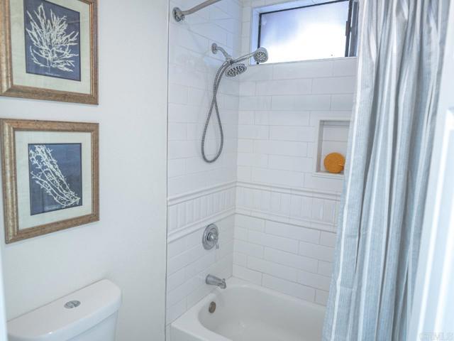 Detail Gallery Image 11 of 22 For 1225 Pacific Beach Dr Dr 1e,  San Diego,  CA 92109 - 2 Beds | 2 Baths