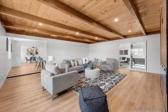 3905 3909 Cottonwood St, San Diego CA: https://media.crmls.org/mediaz/5dda6bda-2800-4bfc-84a7-6c93010bacf7.jpg
