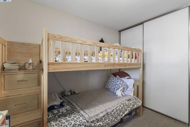 1479 Spring Valley Cmn, Livermore CA: https://media.crmls.org/mediaz/5ddab1bc-38d9-46d0-8e2e-f4f8bb386dd7.jpg