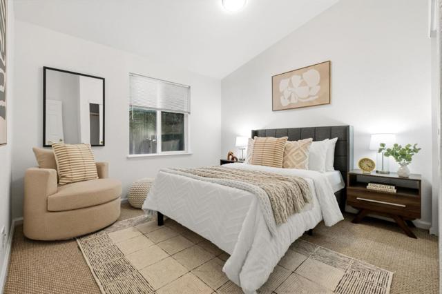 416 Lee Avenue, Half Moon Bay CA: https://media.crmls.org/mediaz/5ddabd66-fba9-482e-ad82-dd6fdda25315.jpg