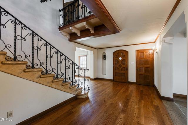 Detail Gallery Image 13 of 73 For 6610 Mount Whitney Dr, Bakersfield,  CA 93309 - 7 Beds | 6 Baths