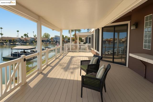 2136 Sand Point Rd, Discovery Bay CA: https://media.crmls.org/mediaz/5ddc303c-d5d7-4931-8011-880c95087e59.jpg