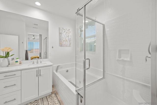 1235 Via Lucero, Oceanside CA: https://media.crmls.org/mediaz/5ddcef86-ab71-4f07-991d-1c86e8a0efe8.jpg