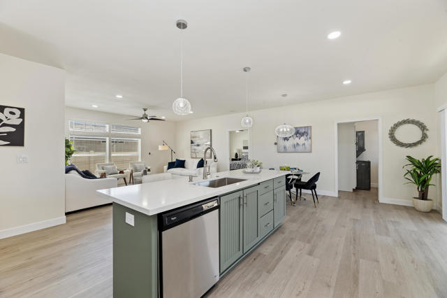 73363 Desert Greens Dr N, Palm Desert CA: https://media.crmls.org/mediaz/5dded9ca-db39-48c8-83f2-5ac7e6669050.jpg