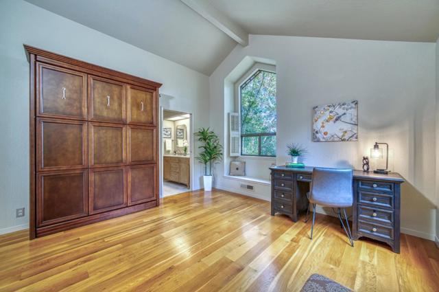 925 Skyward Drive, Aptos CA: https://media.crmls.org/mediaz/5de0307e-bee0-4a36-b7e0-89f8bd45aed5.jpg