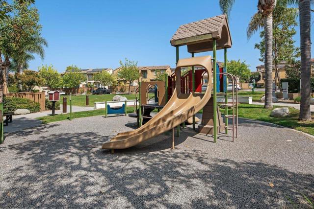 Image 31 of 50 For 1551 Avenida De Avila