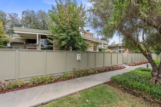 3901 Middlefield Road, Palo Alto CA: https://media.crmls.org/mediaz/5de0ea85-d581-440d-ae5b-7f5ab596d26e.jpg