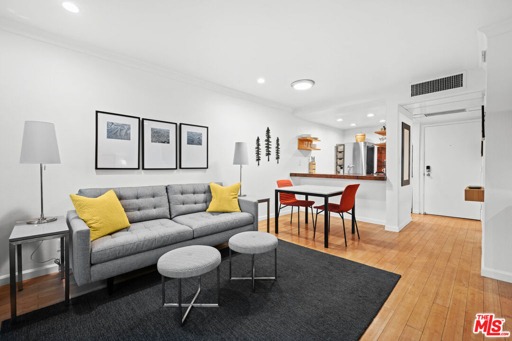 950 N Kings Road #246