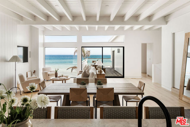 27356 Escondido Beach Road Highway, Malibu CA: https://media.crmls.org/mediaz/5de20d6a-2553-4d4c-8580-1035d06f6ee4.jpg