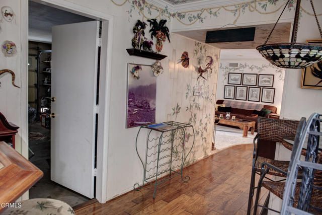 240 E Bay Boulevard, Port Hueneme CA: https://media.crmls.org/mediaz/5de38773-914a-4869-a075-7888098e7933.jpg