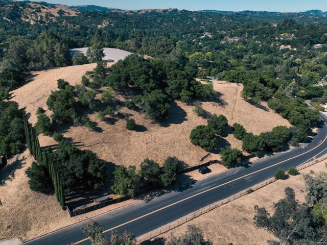 3101 Old Tunnel Road, Lafayette CA: https://media.crmls.org/mediaz/5de3a967-6d2d-4e5f-b5a2-a4d793351e9d.jpg