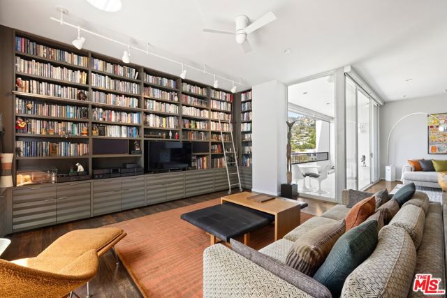 1100 Alta Loma Road, West Hollywood CA: https://media.crmls.org/mediaz/5de42f00-1b73-4b4c-9bd7-42dca731b5f7.jpg