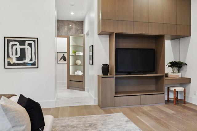 399 Camino Al Lago, Menlo Park CA: https://media.crmls.org/mediaz/5de4d316-e44b-451d-8205-6603d084c153.jpg