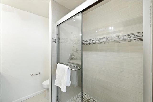 400 Davey Glen Road, Belmont CA: https://media.crmls.org/mediaz/5de50c58-c12d-42fd-81b3-2b9b5c0853e8.jpg