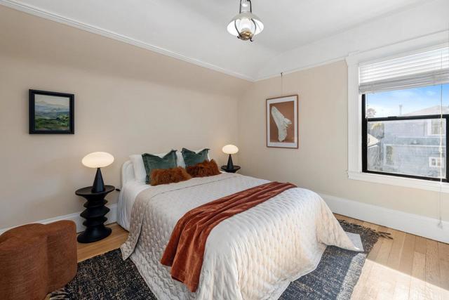 270 Andover Street, San Francisco CA: https://media.crmls.org/mediaz/5de51e08-eab6-4132-9ffb-e0d4145ba1d8.jpg