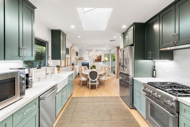 6148 El Tordo, Rancho Santa Fe CA: https://media.crmls.org/mediaz/5de5c41d-72af-413f-9aab-f5cccbb11cc3.jpg