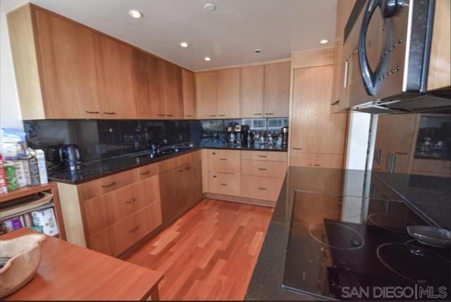 Image 5 of 36 For 1810 Avenida Del Mundo  Unit #503