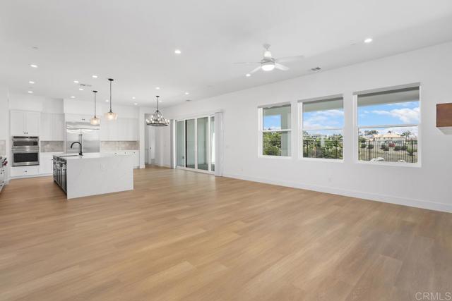1212 Stonemark Place, Vista CA: https://media.crmls.org/mediaz/5de713fc-b5b6-4d16-b1f5-5f26f75e028f.jpg