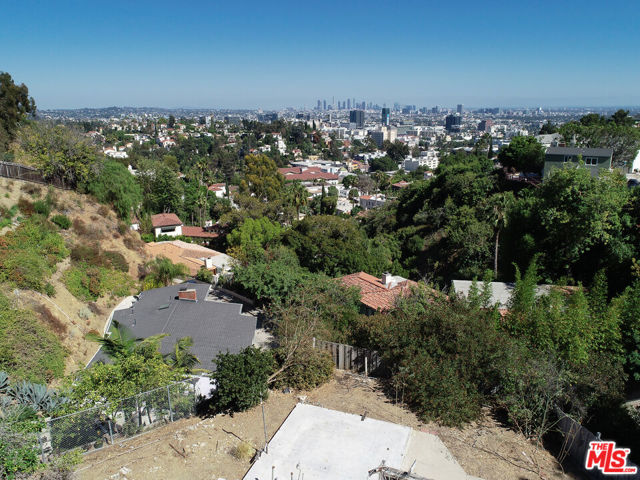 6993 La Presa Drive, Los Angeles, California 90068, 3 Bedrooms Bedrooms, ,2 BathroomsBathrooms,Single Family Residence,For Sale,La Presa,24408869