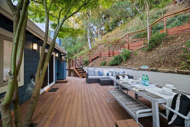 2851 San Juan Boulevard, Belmont CA: https://media.crmls.org/mediaz/5de8adc2-66be-45a5-97a6-116a5219ff56.jpg