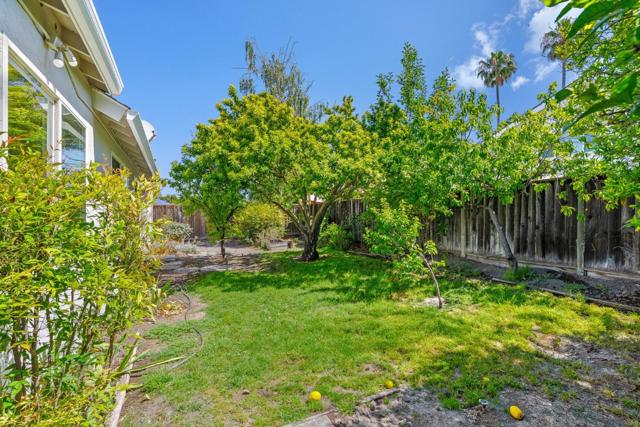 6326 Pearlroth Drive, San Jose CA: https://media.crmls.org/mediaz/5de99812-7cc9-4e3c-89cb-ebd88b0dd37a.jpg