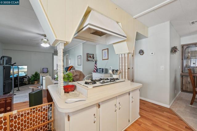 327 La Vina, Pacheco CA: https://media.crmls.org/mediaz/5deaad24-70d9-453d-bc18-dae42fd3adc4.jpg