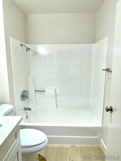 6650 AMHERST ST, San Diego CA: https://media.crmls.org/mediaz/5deb6062-d2e8-4b6d-9a47-d92c5cf7ee80.jpg