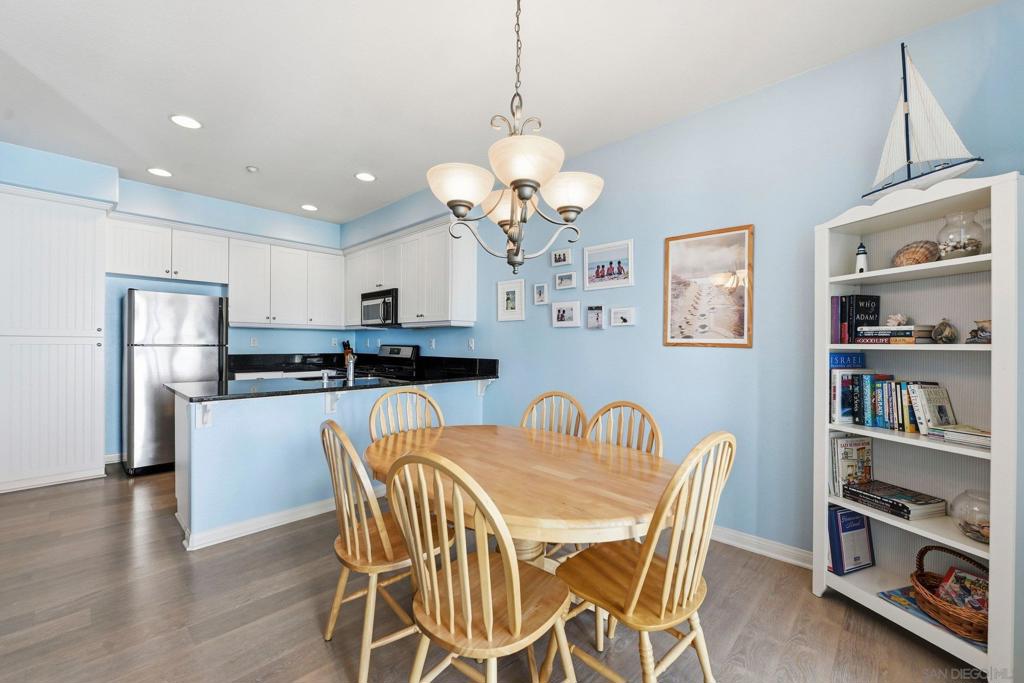 845 Harbor Cliff Way - photo 13