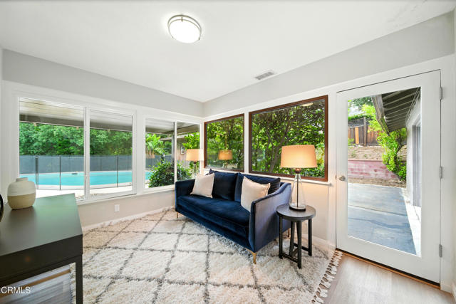 Detail Gallery Image 14 of 40 For 5123 Caroli Ln, La Canada Flintridge,  CA 91011 - 3 Beds | 2/1 Baths