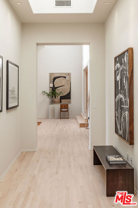 6417 Merritt Drive, Malibu CA: https://media.crmls.org/mediaz/5ded0279-1a9a-4a0d-b2de-27ba937ea2c6.jpg