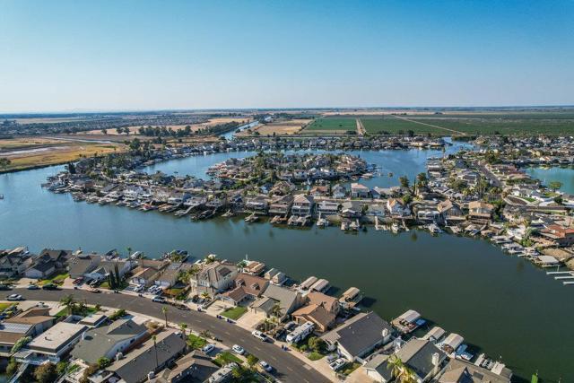 5067 Cabrillo, Discovery Bay CA: https://media.crmls.org/mediaz/5ded1e21-ce3a-458a-a438-44fa071a129d.jpg