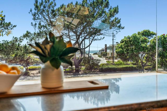 203 23rd St, Del Mar CA: https://media.crmls.org/mediaz/5dee51e5-8ef0-49f5-b03b-c66c4a5aaa1d.jpg