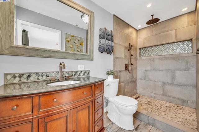 38243 Manzanita St, Newark CA: https://media.crmls.org/mediaz/5dee6f03-ae7e-424e-9898-0041f657dc8d.jpg