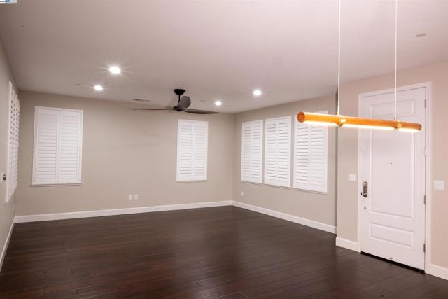 7212 MOUNT VEEDER ROAD, Dublin CA: https://media.crmls.org/mediaz/5deebbb8-4154-4082-8f9c-12abeb4513b0.jpg