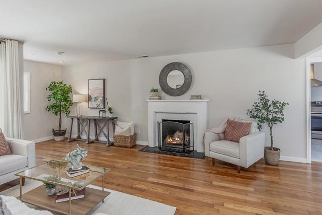 1327 Madera Avenue, Menlo Park CA: https://media.crmls.org/mediaz/5def731d-2637-4a3f-bfa0-11825152256c.jpg