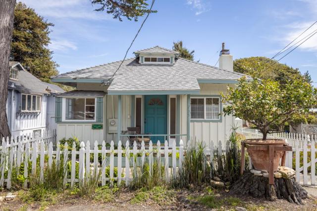 235 Chestnut Street, Pacific Grove CA: https://media.crmls.org/mediaz/5defb46f-4940-438d-baf7-22d50a9c2b03.jpg