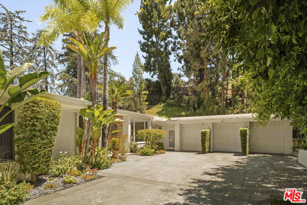 MLS #26865181 image #2