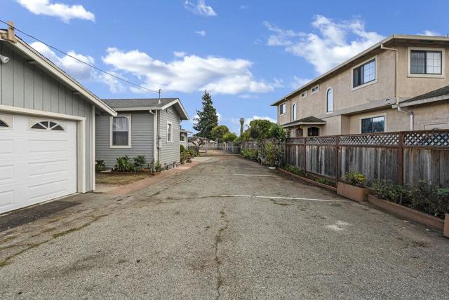 119 Ford Street, Watsonville CA: https://media.crmls.org/mediaz/5df1e6b5-e36b-469a-845a-23b8c5ed7348.jpg