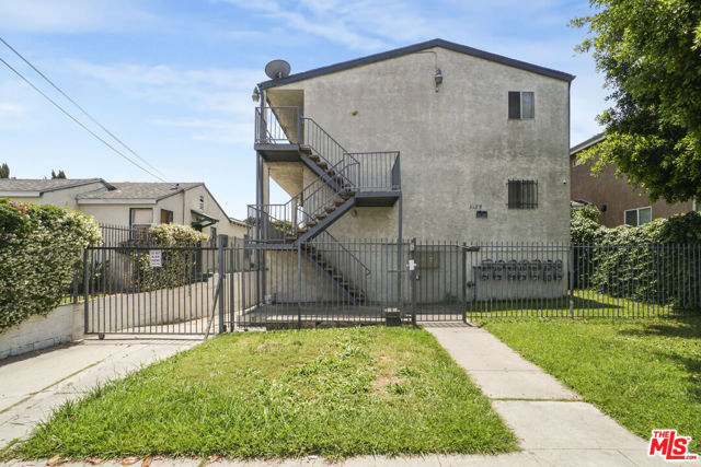3120 W 71st Street, Los Angeles CA: https://media.crmls.org/mediaz/5df244cd-9540-4cfa-aaa6-aaa8c58f0e66.jpg