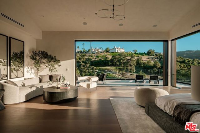 Image 20 of 43 For 19378 Lemmer Drive